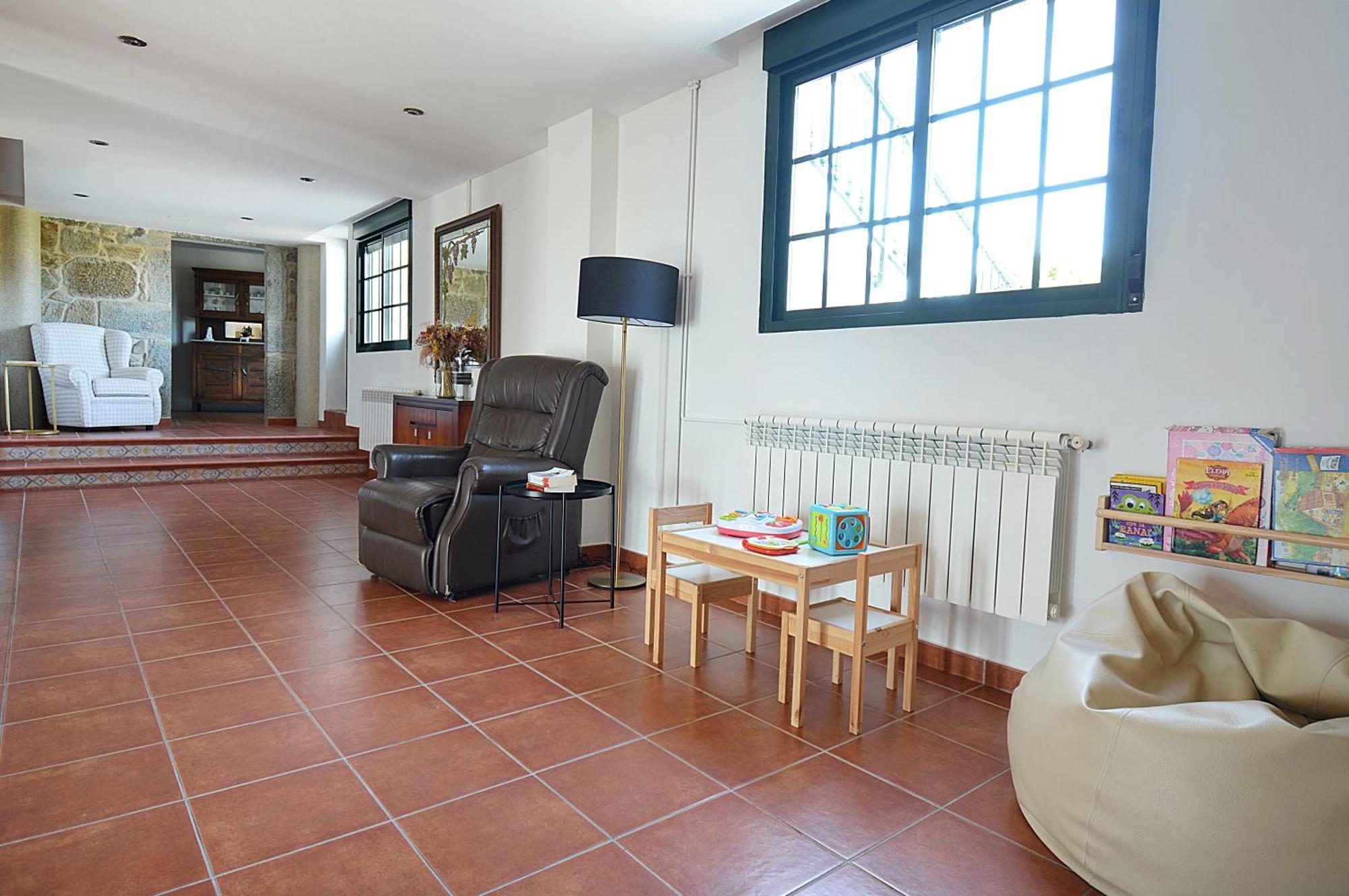 Galihost - Casa Con Enorme Jardin En Cambados Villa Luaran gambar